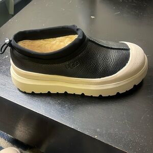 Tasman Weather Hybrid Ugg’s.